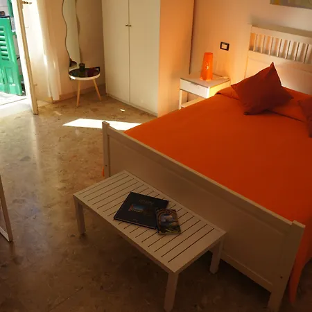 לינה וארוחת בוקר Casa Lagana
